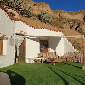 Creatively Designed Cavehouse With Jacuzzi , Gorafe España